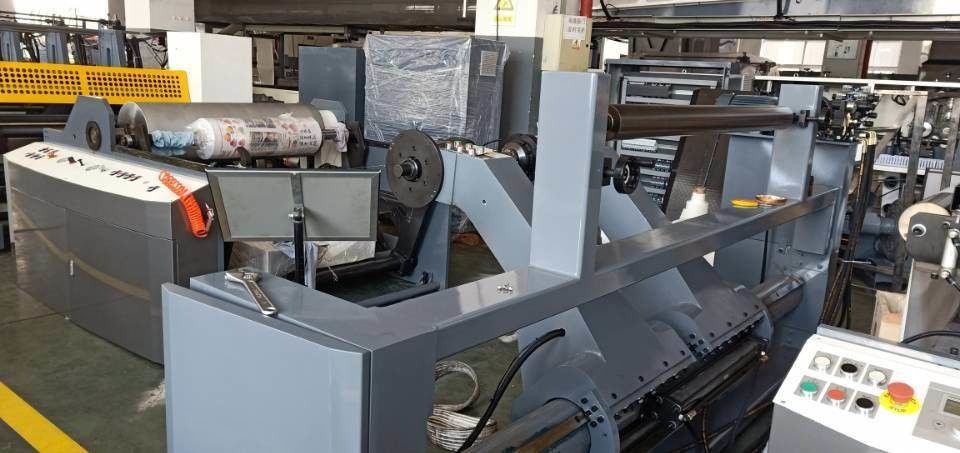 Stampa Flexo/Flexografica con velocità di stampa di 150 m/min e asciugatrice IR UV