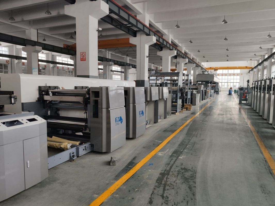 Richiesta personalizzata Alta velocità 6 Color Flexo Stampa macchina per 60-350GSM roll di carta
