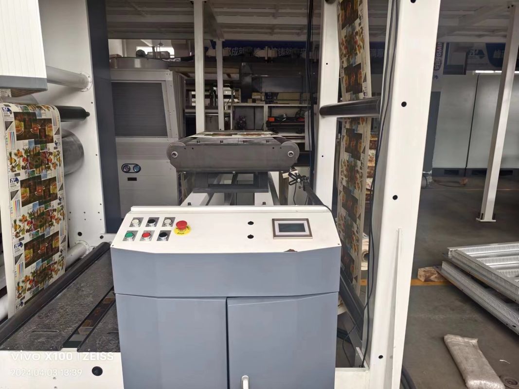 3.5-8 gsm Spessore del rivestimento Nessuna macchina di rivestimento in plastica per diversi tipi di carta