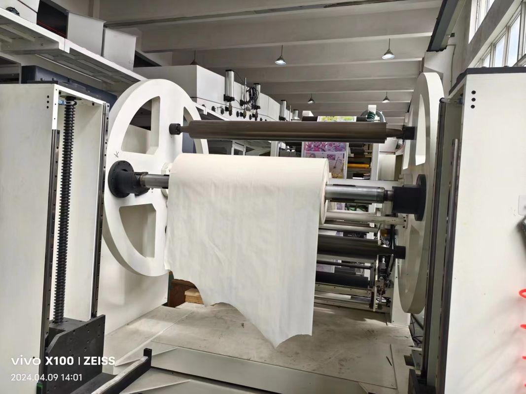 Macchine per la stampa flexografica a cascata di tipo verticale per materiali non tessuti di carta