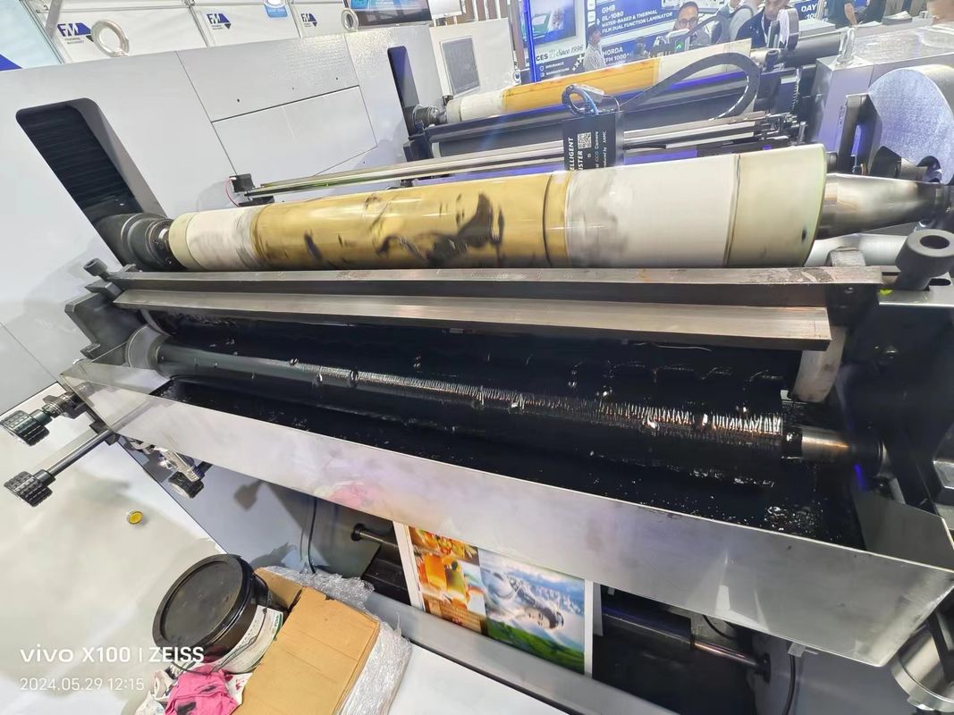 Macchina ad alta velocità a 4 colori per la stampa flessibile da rotolare a rotolare Macchina per la stampa flessibile da rotolare Flessografica
