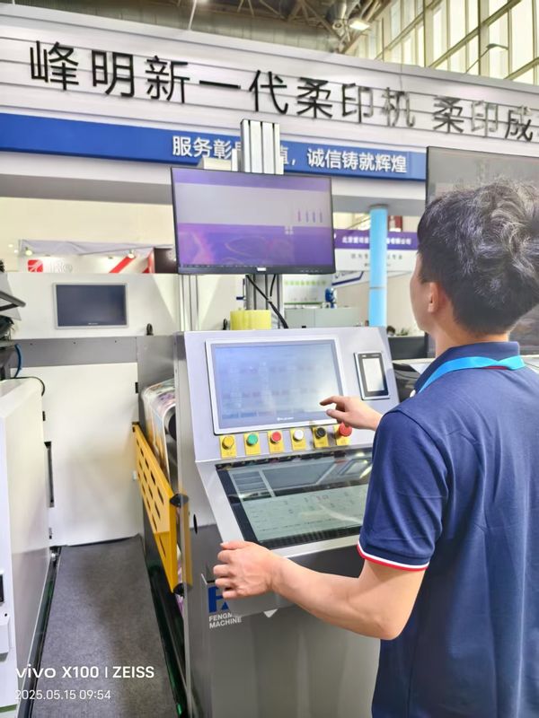 Macchina da stampa flessografica automatica ad alta velocità e lunga durata a 4/6 colori con essiccatore IR per bicchieri di carta